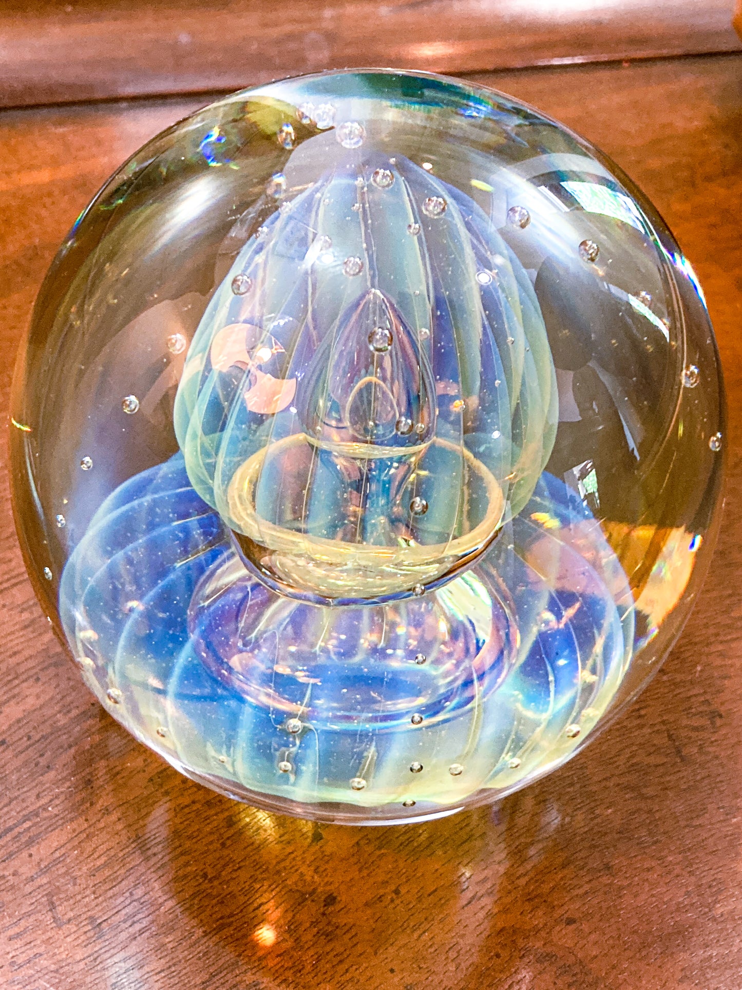 1999 Robert Eickholt Hand Blown Opalescent Jellyfish Glass Paperweight