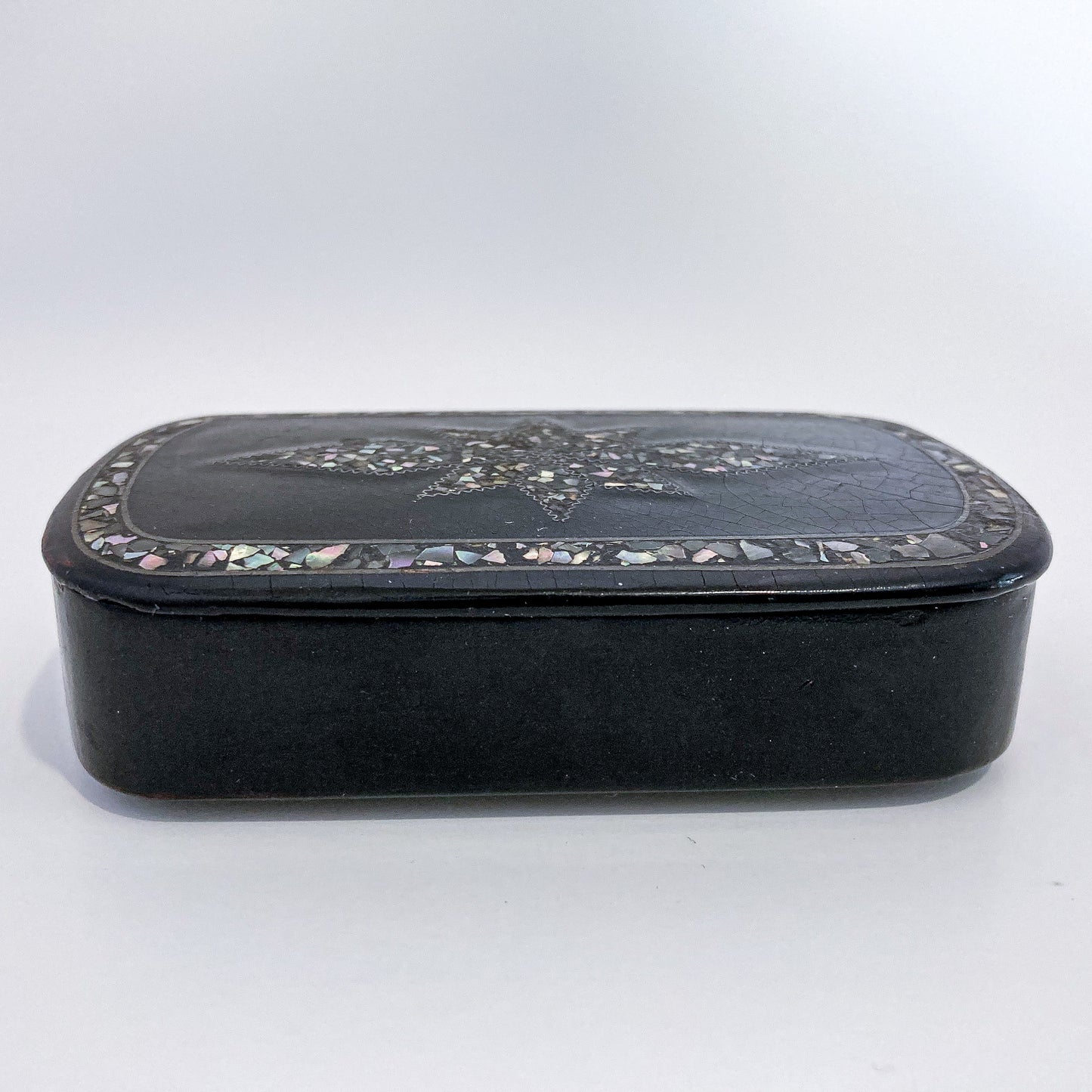 19th Century Antique Abalone Shell Inlay Papier-Mache Lacquer English Trinket Box