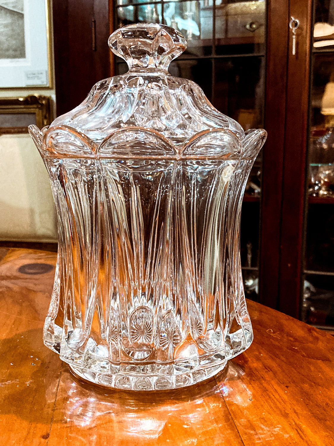 Antique American 1910s Scallop Edge Large Lidded Clear Glass Jar