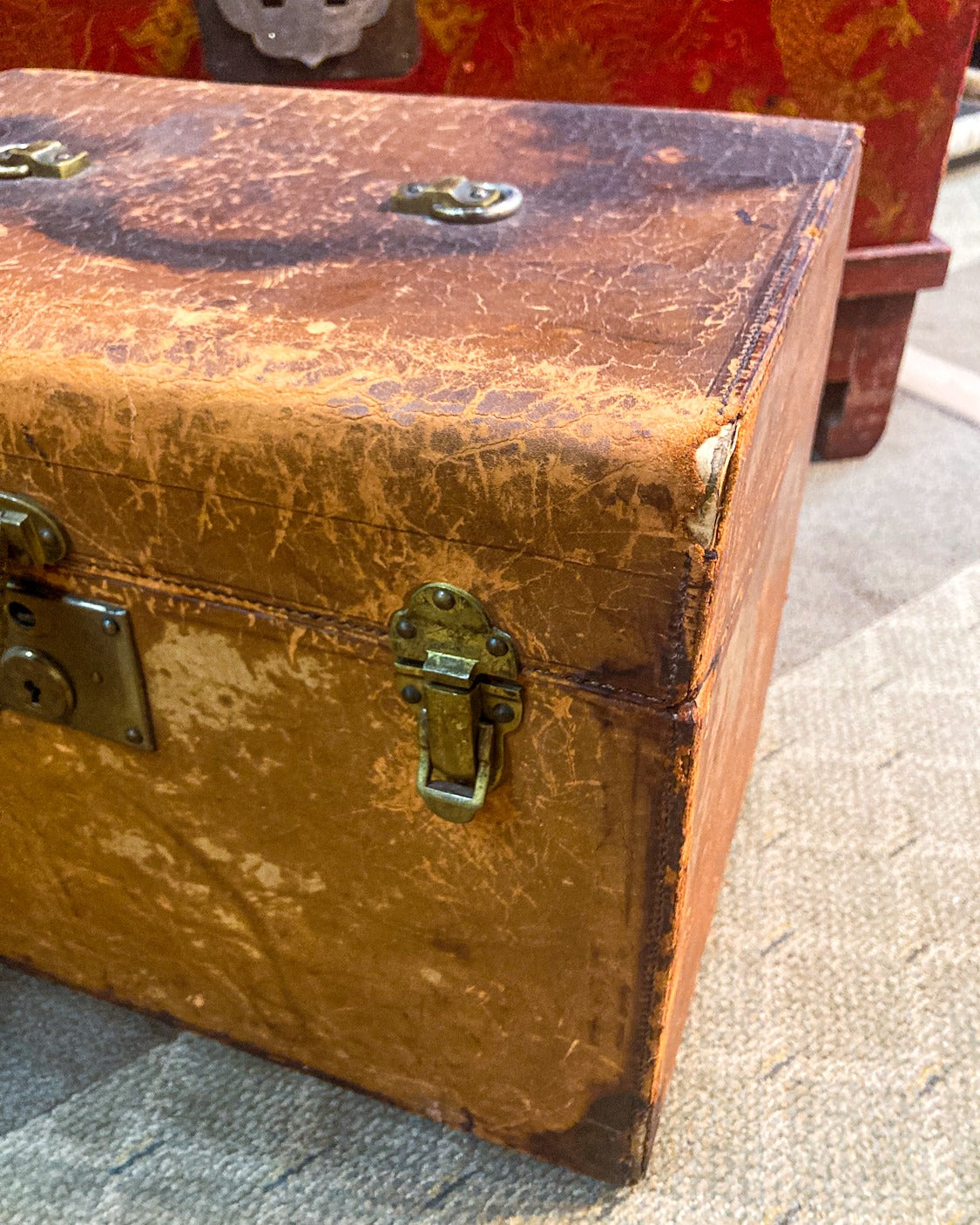 Antique Edwardian Leather Red Lined Carrying Travel Luggage Hat Box