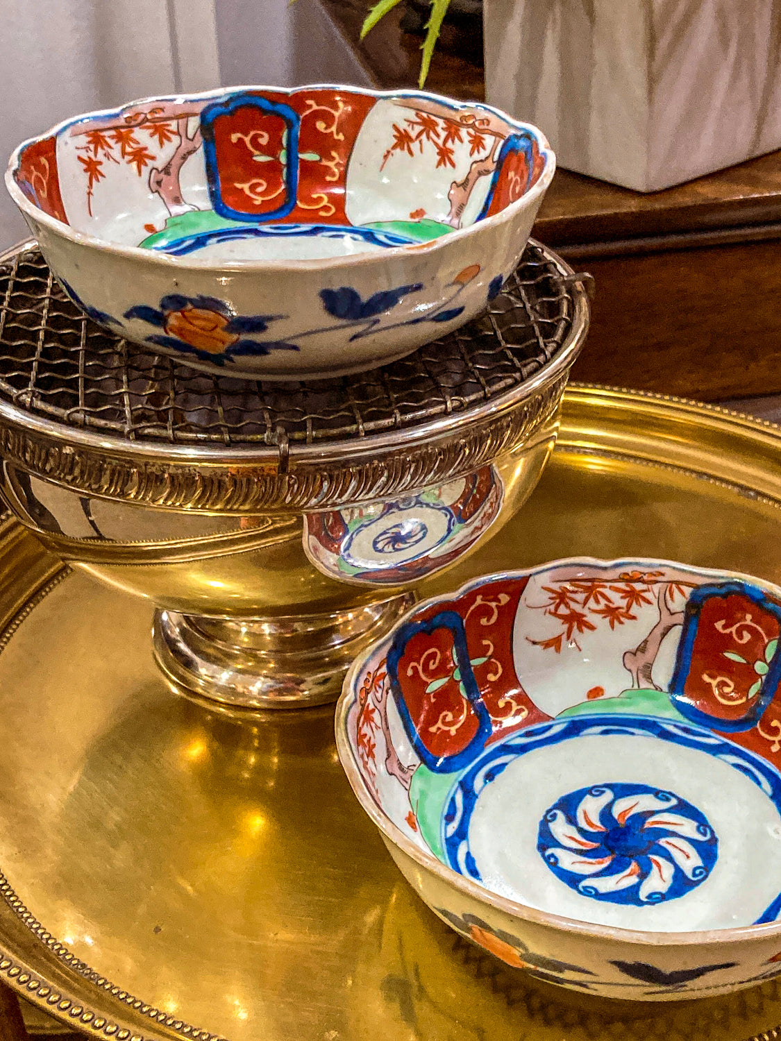 Pair Antique Japanese Meiji Period Fox Theme Red Blue Imari Porcelain Bowls