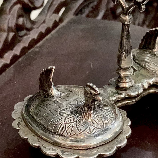 Antique Silvered Miniature Swivel Roosting Hens Table Salt Spice Cellar Video