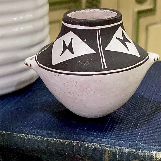 Vintage Mary Lewis Handmade Acoma New Mexico Mini Pottery Vase Video